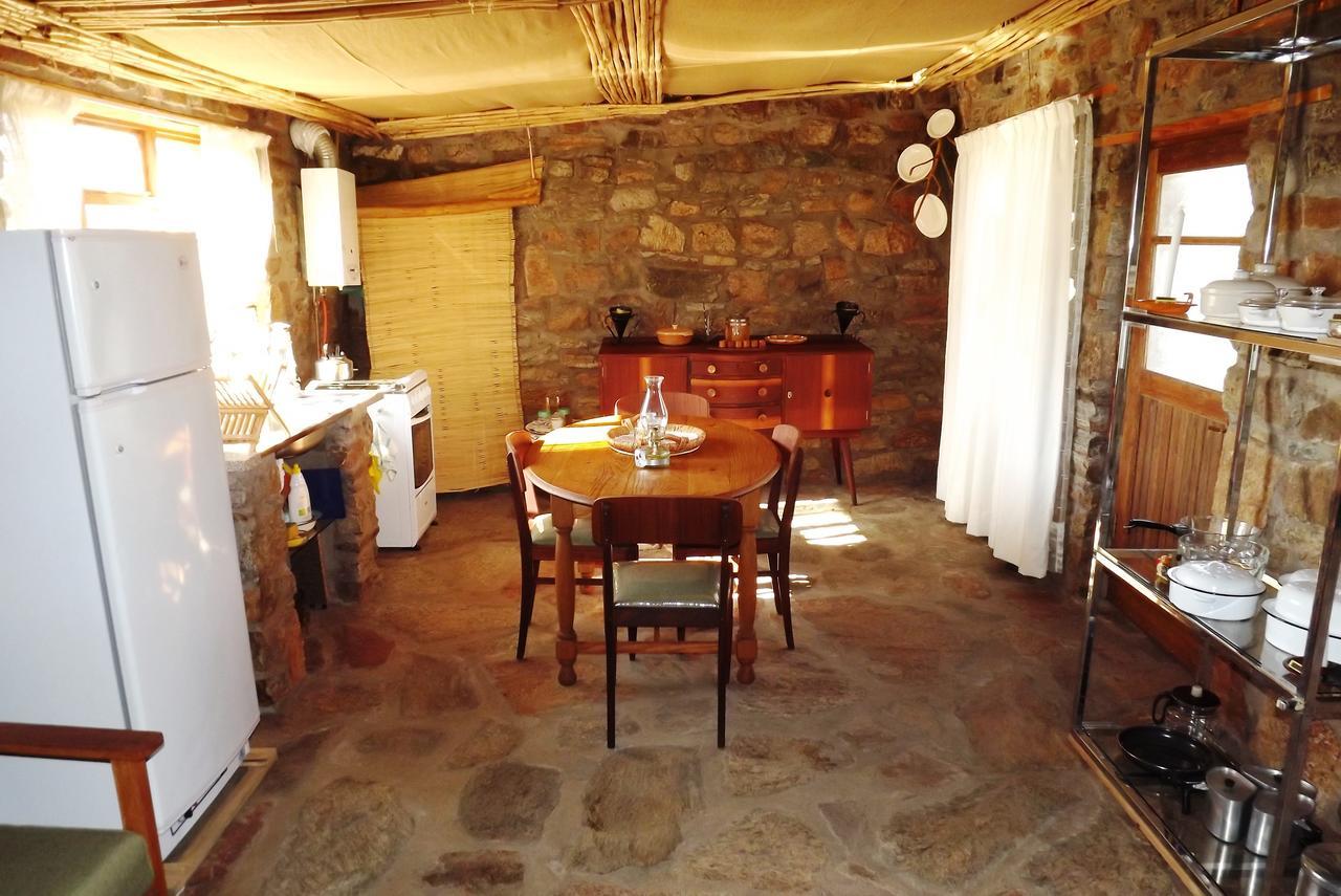 Verbe Farm Accommodation Kamieskroon Eksteriør billede