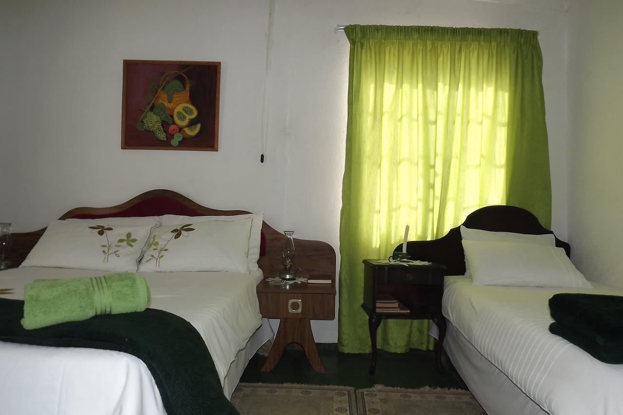Verbe Farm Accommodation Kamieskroon Eksteriør billede