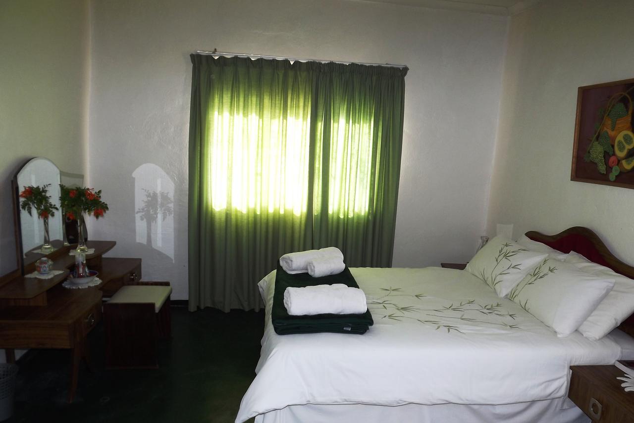 Verbe Farm Accommodation Kamieskroon Eksteriør billede